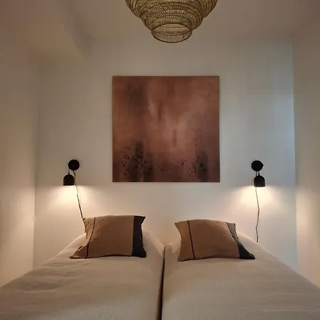 Aallonharja 1 Apartman *